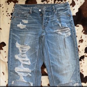 american eagle mom jeans